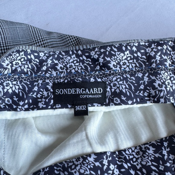 Grey Sondergaard Suit - Picture 7 of 9